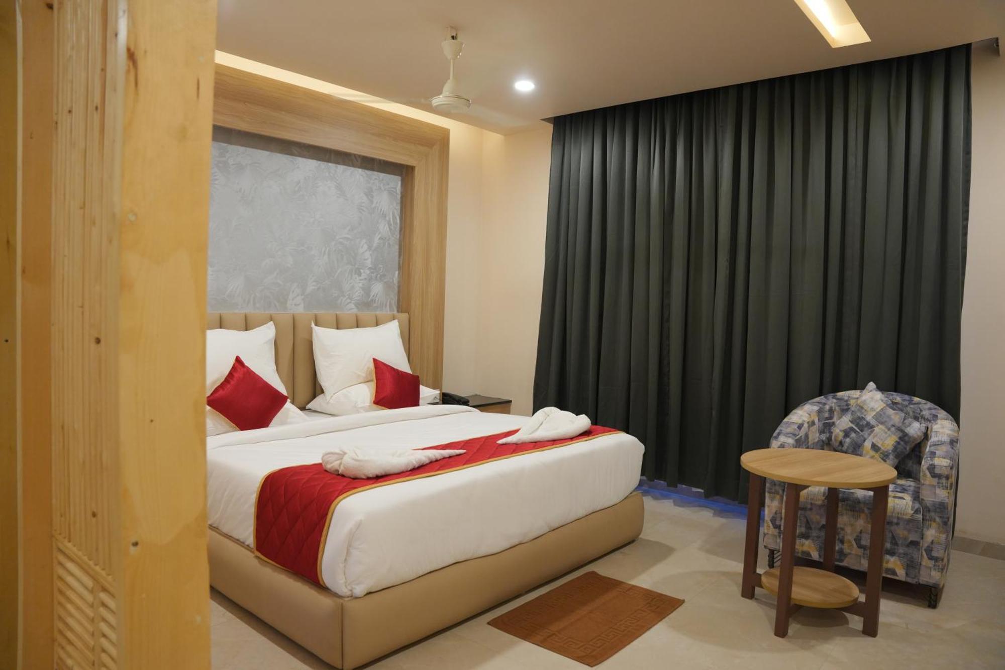 Kvp Golden Inn Tirupati Exterior foto
